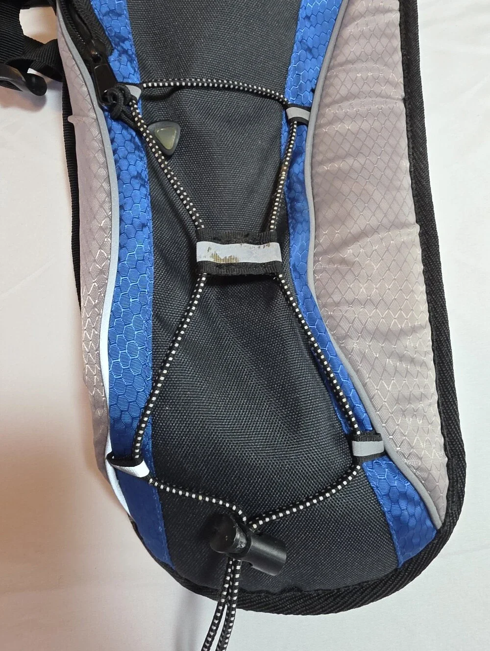 Bass Pro XPS Xtreme Performance Series 1.5 Liter Hydration Backpack Like New